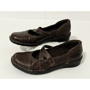 Clark Brown Mary Jane Shoes, Size 6